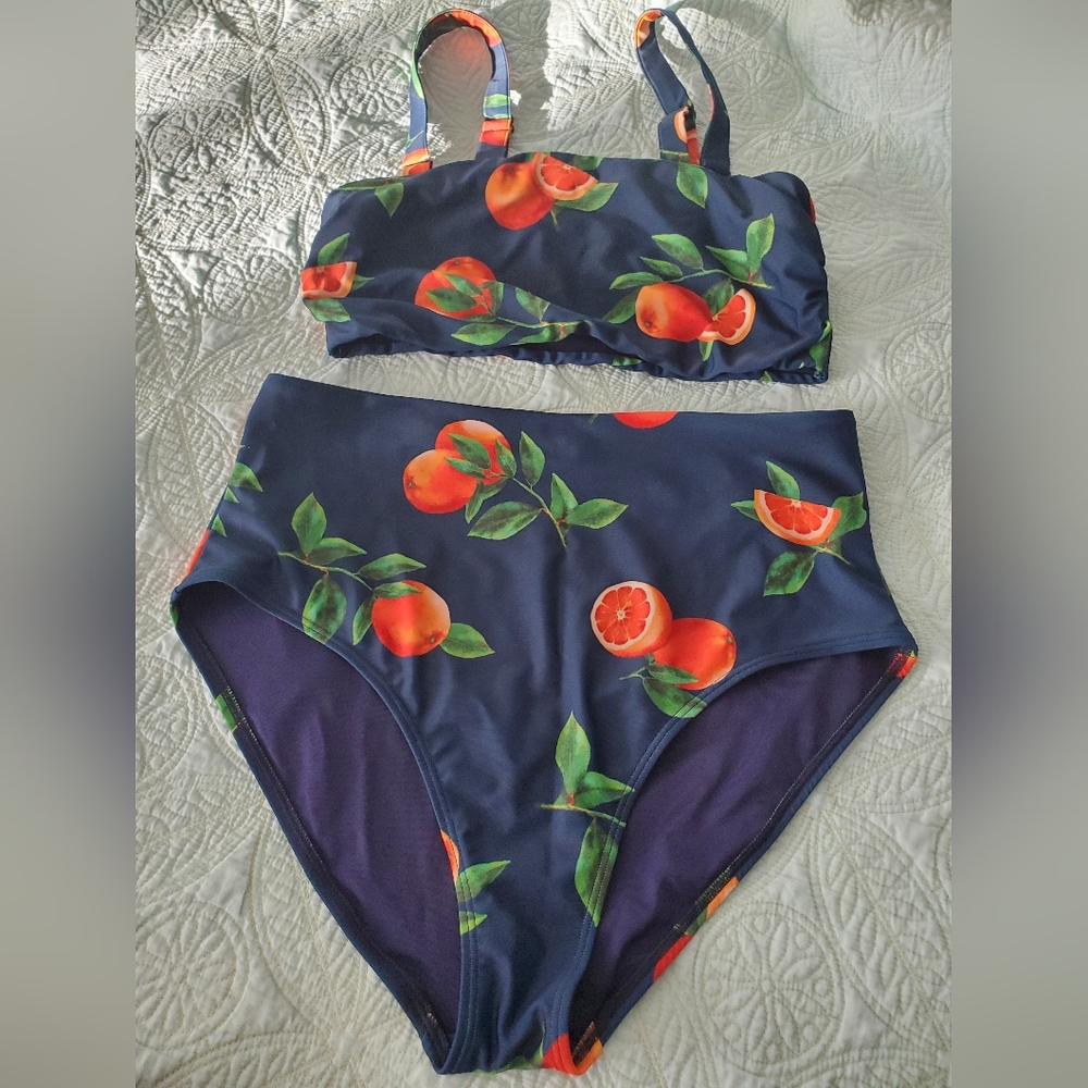 Old navy bathing suit size L - oranges